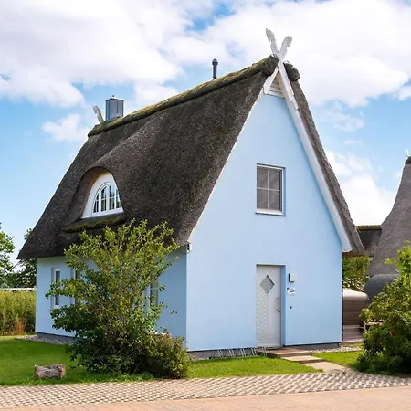 Urlaub Im Reethaus Delphin Mit Whirlpool Und Sauna Holiday home Beckerwitz