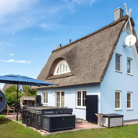 Urlaub Im Reethaus Delphin Mit Whirlpool Und Sauna *